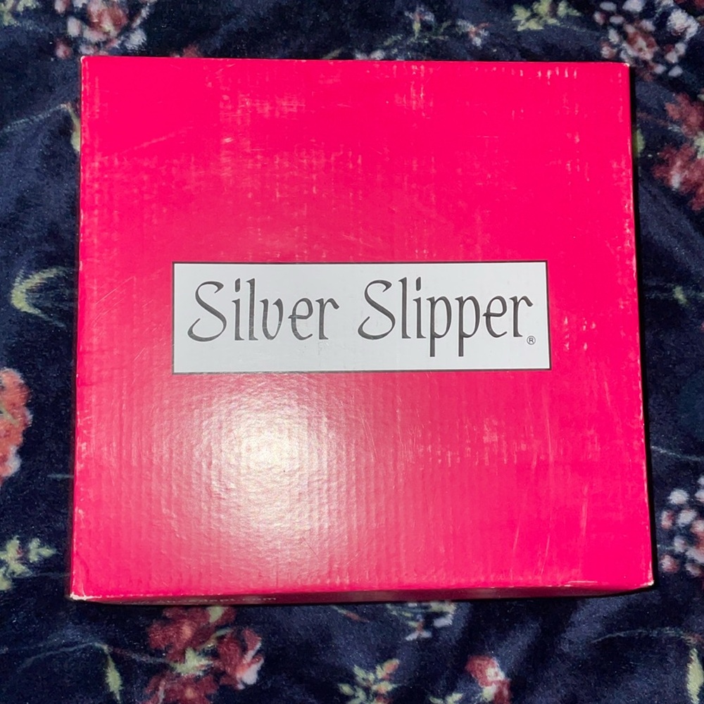 Silver Slipper very nice for homecomings or prom worn only once loved them.